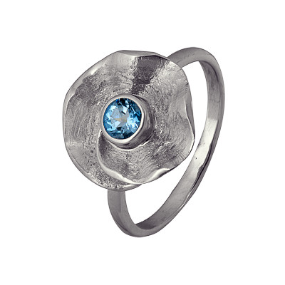 Кольцо классическое из серебра с топаз~ ice blue