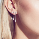 Серьга пуссет одиночный из серебра с фианитом