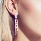 Серьги классические из серебра с фианитом