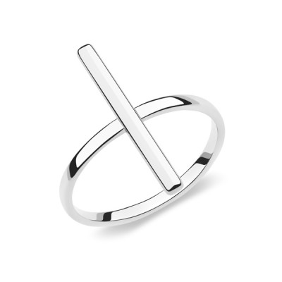 Кольцо классическое из серебра без вставок