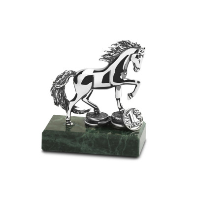 Сувенир из серебра с змеевиком