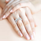 Кольцо классическое из серебра с топазом