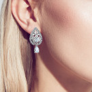 Серьги классические из серебра с фианитом