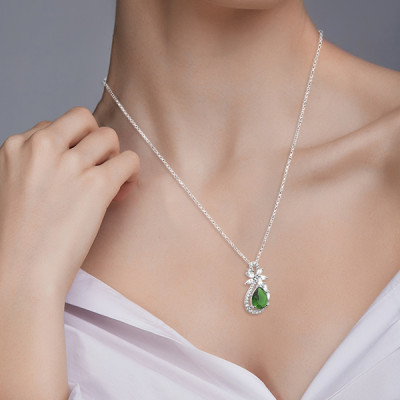 Подвеска классическая из серебра с фианитом