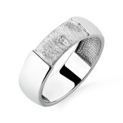 Кольца обручальные Алмаз-Холдинг Обручальное  Кольцо из серебра с фианитом