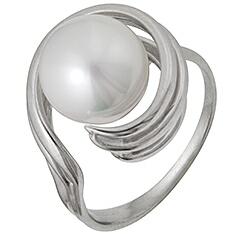 Кольцо классическое из серебра c жемчугом